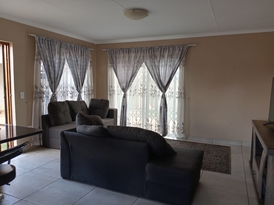 3 Bedroom Property for Sale in Ellaton North West
